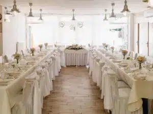 svadobna-fotografka-Bratislava-Zuzana-Minarovicova-Gazdovsky-dvor-u-Oravca-svadba-velke-rozlisenie-18
